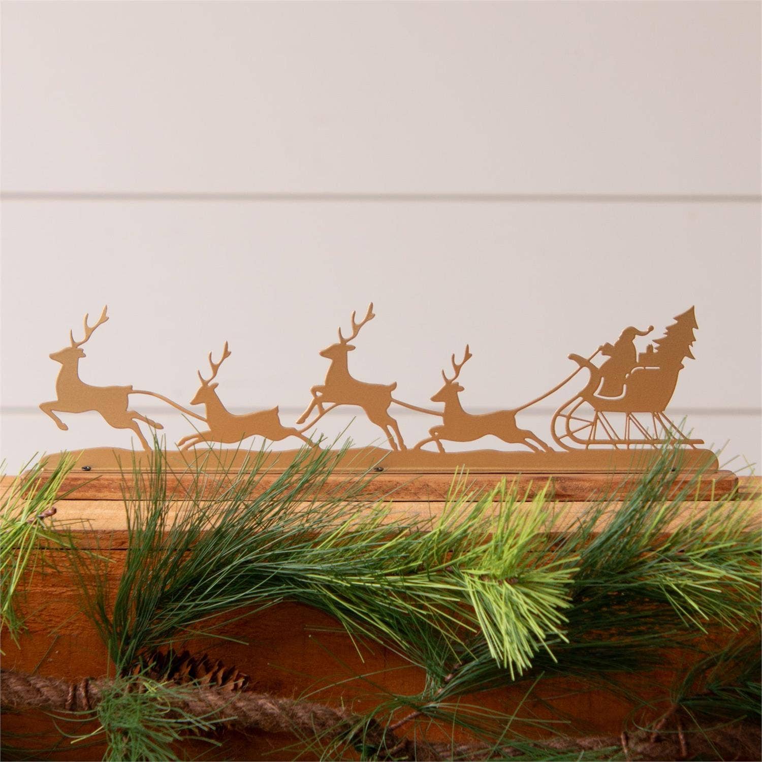 Santa And Reindeer Gold Silhouette (PC)